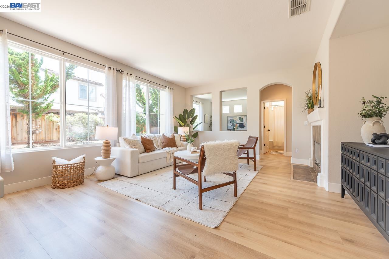 2700 Spindrift Ct