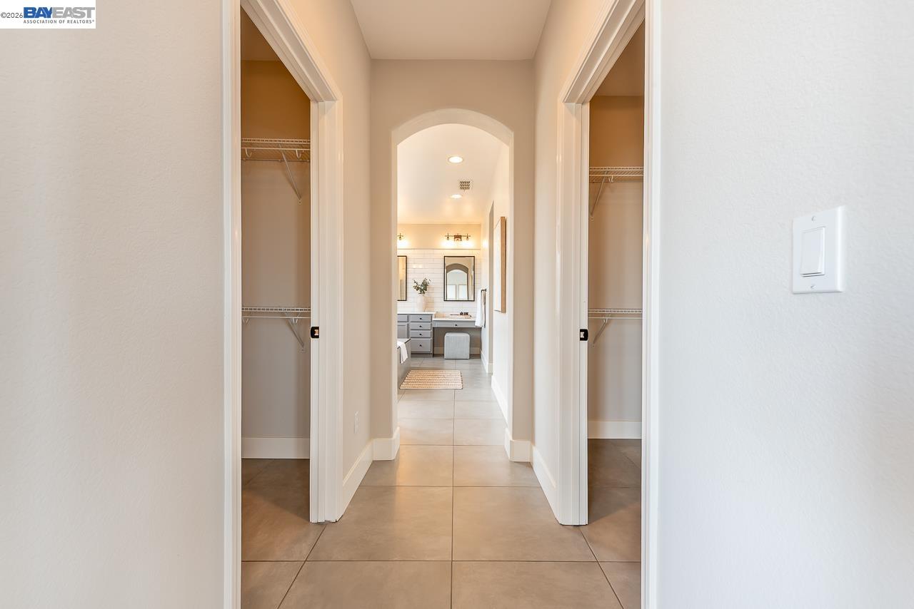 2700 Spindrift Ct