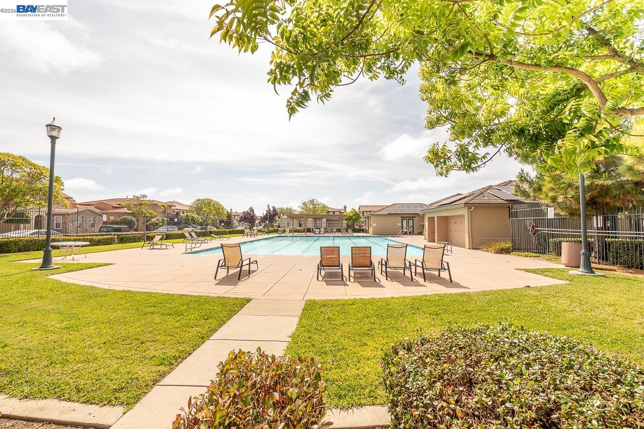 2700 Spindrift Ct