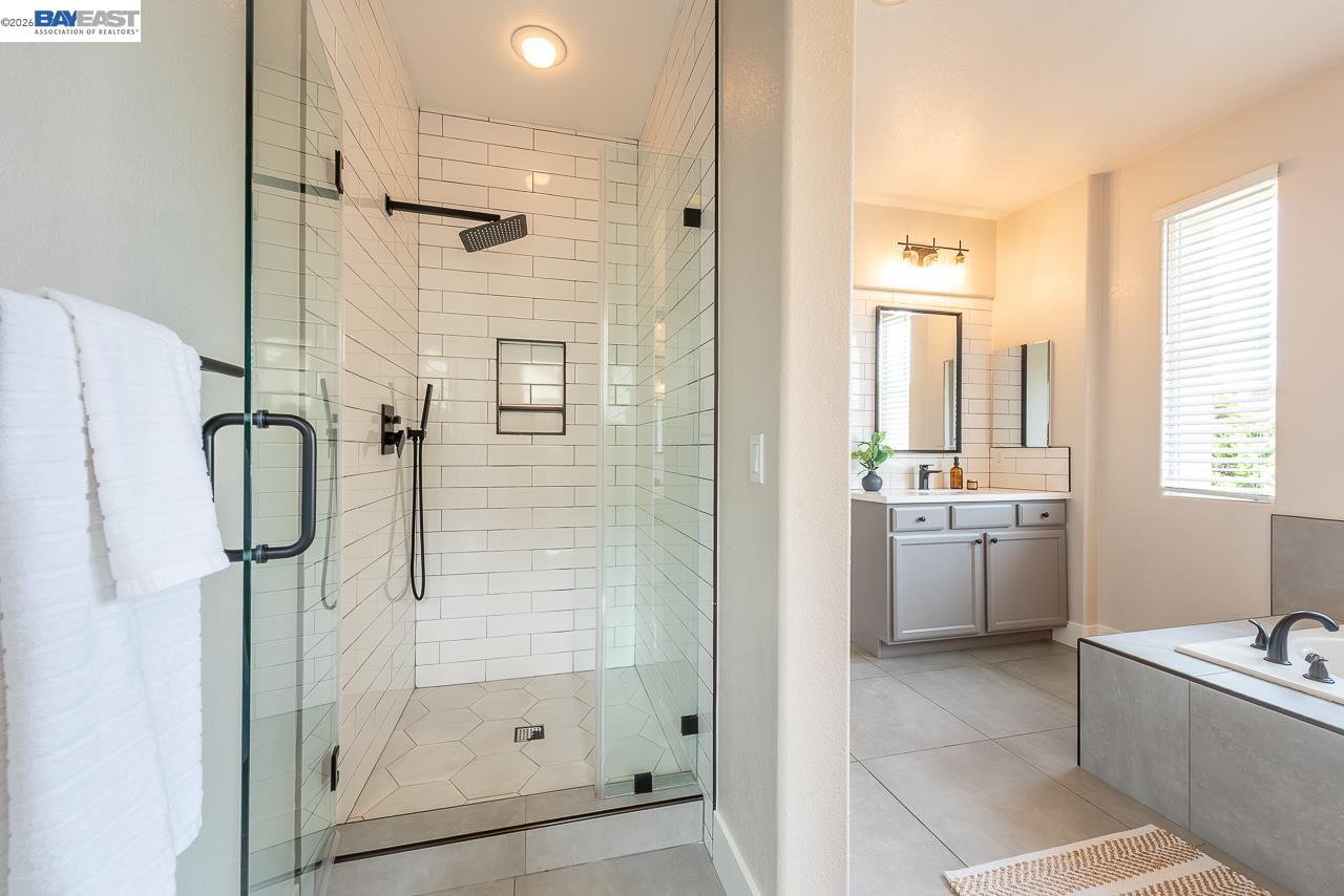 2700 Spindrift Ct