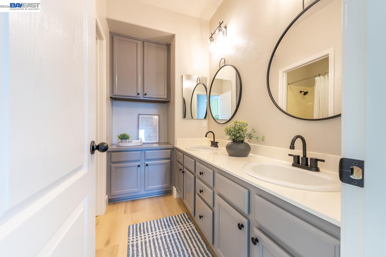 2700 Spindrift Ct