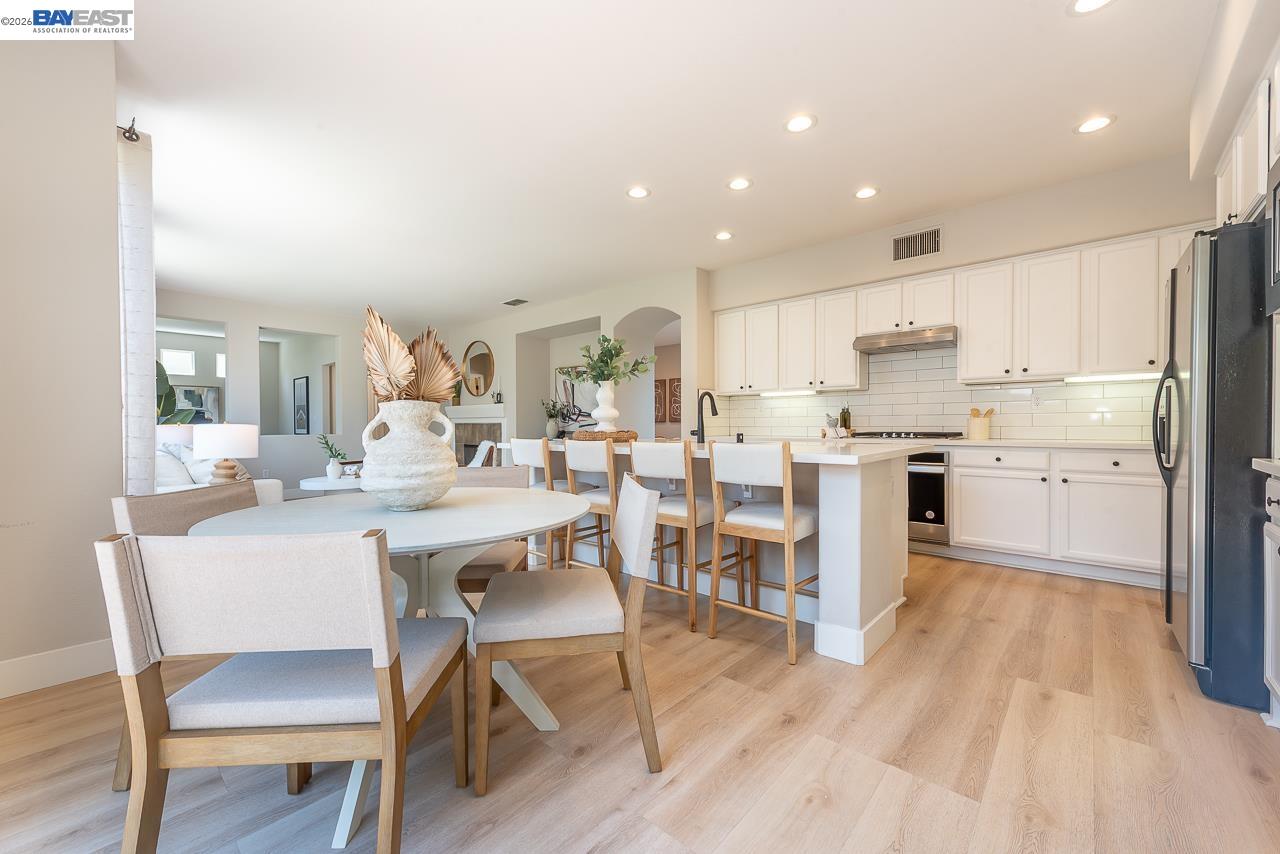 2700 Spindrift Ct