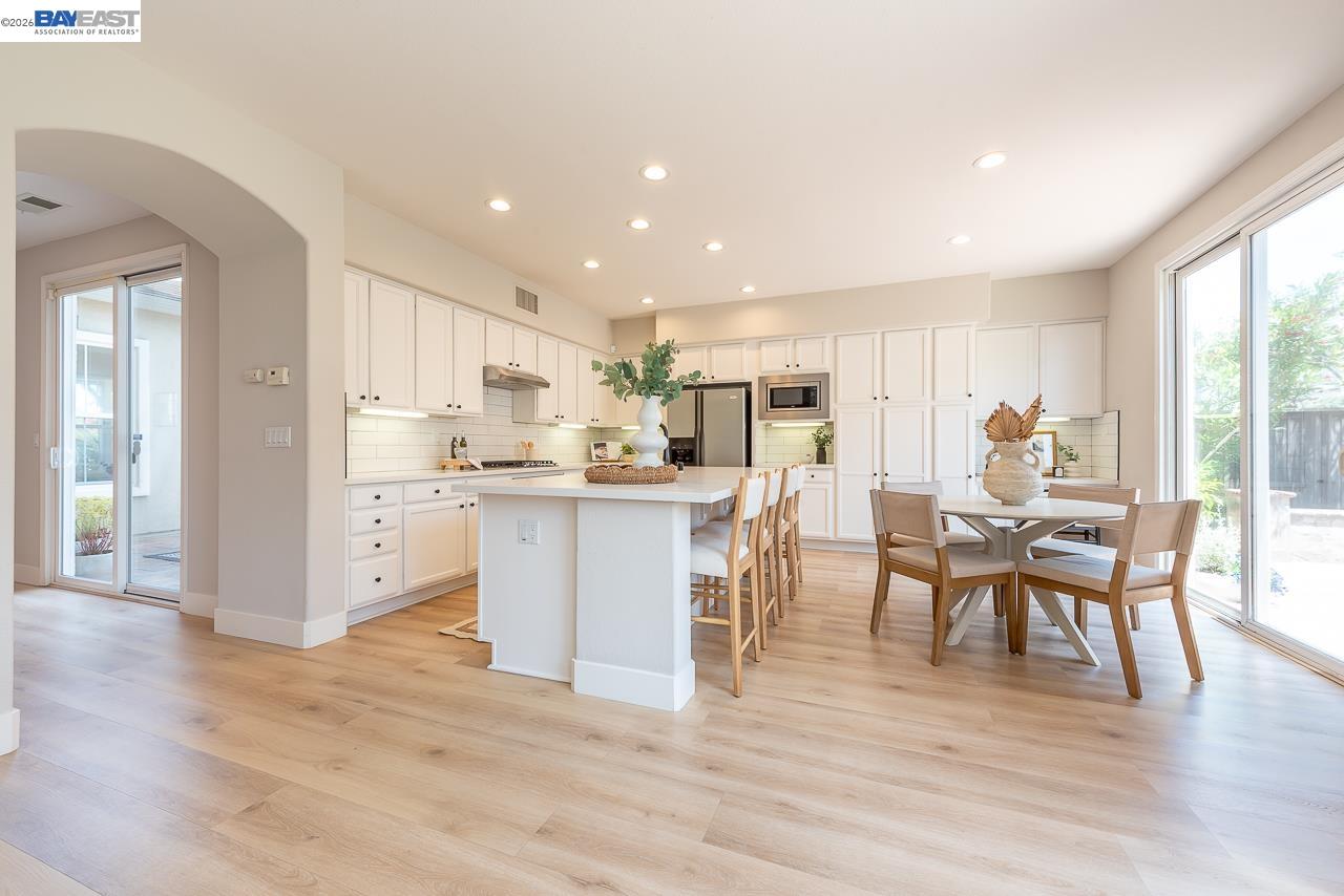 2700 Spindrift Ct