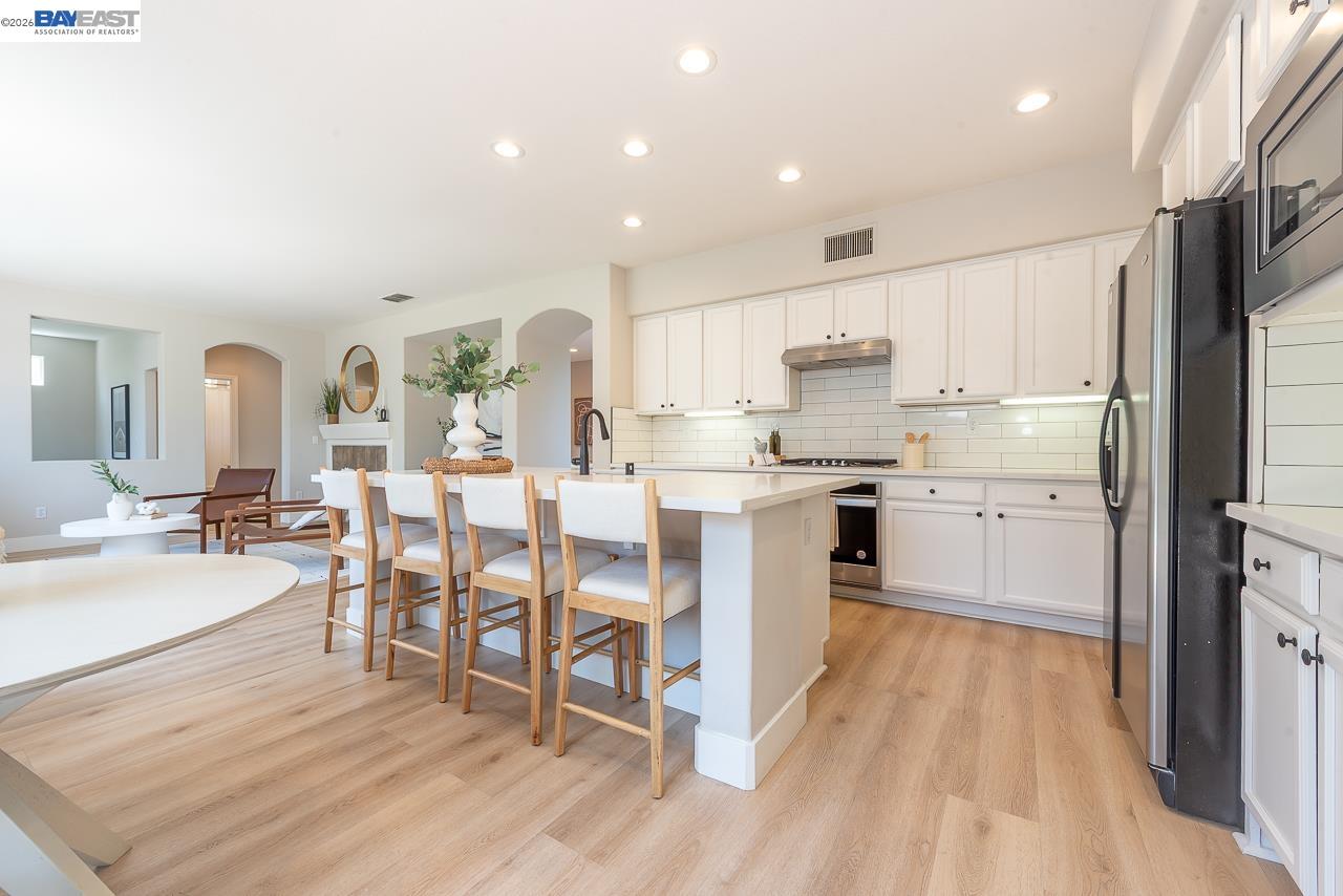 2700 Spindrift Ct