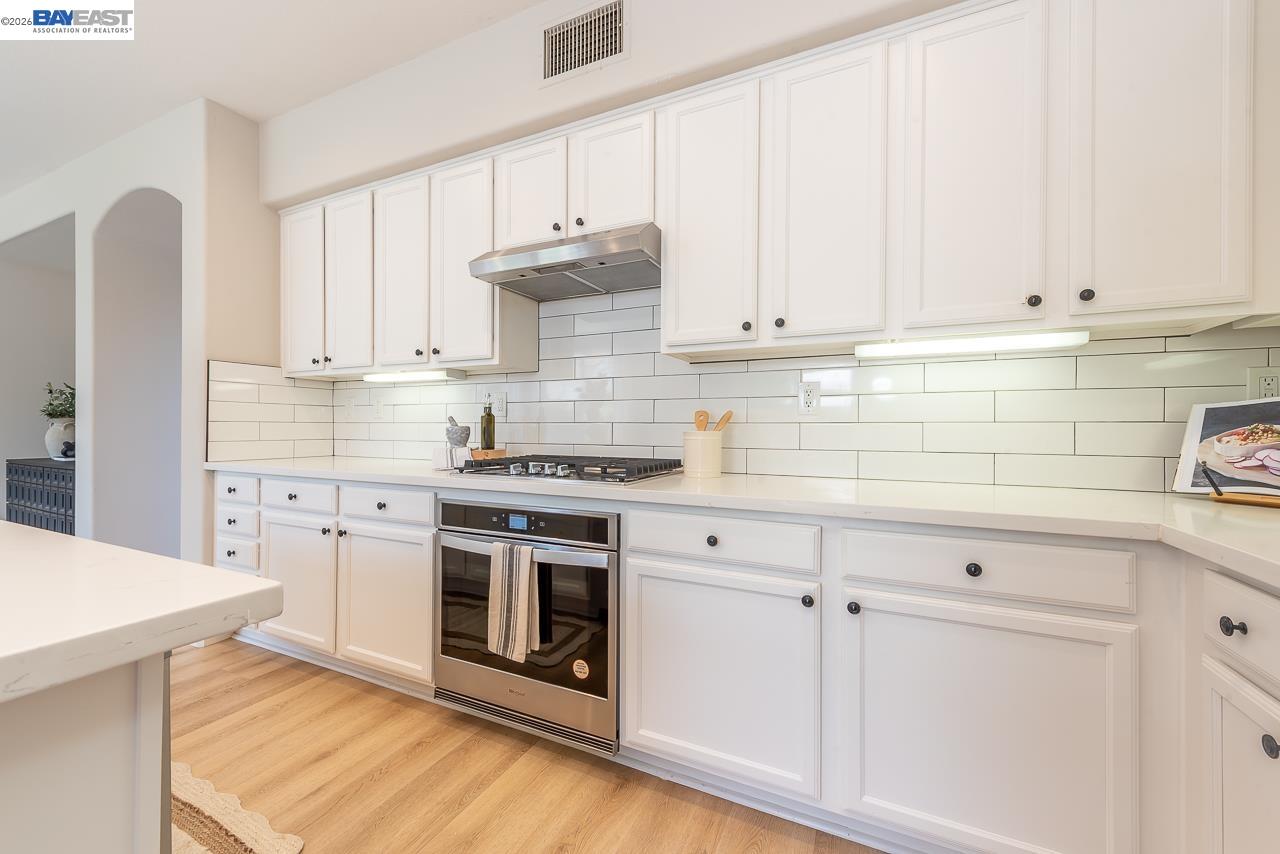 2700 Spindrift Ct