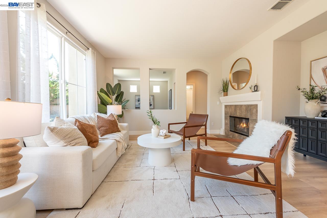 2700 Spindrift Ct