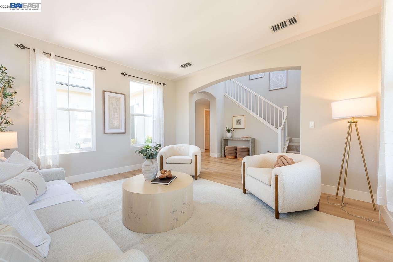 2700 Spindrift Ct