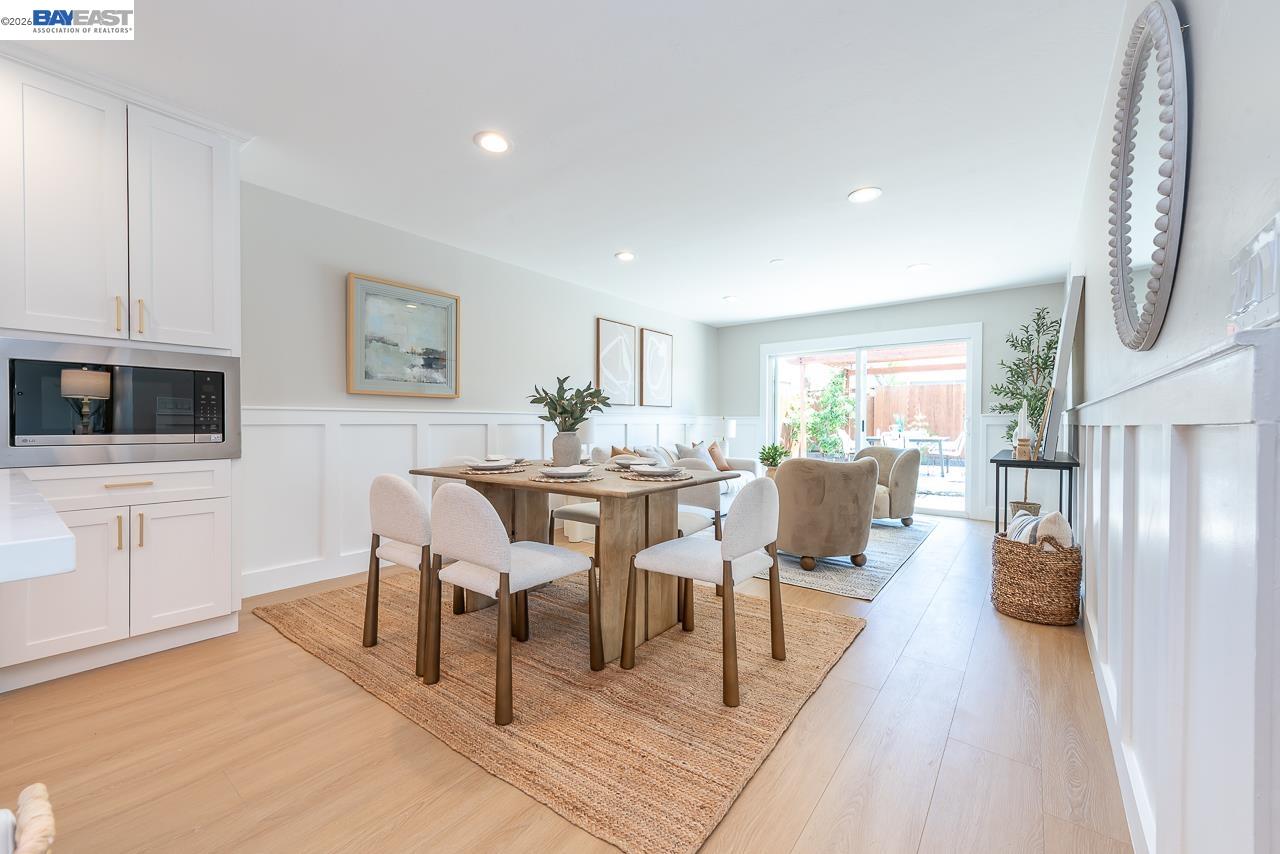 4339 Queensboro Way