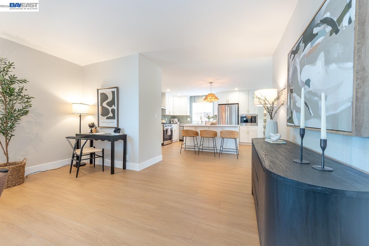 4339 Queensboro Way