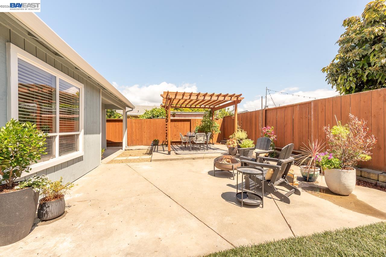 4339 Queensboro Way