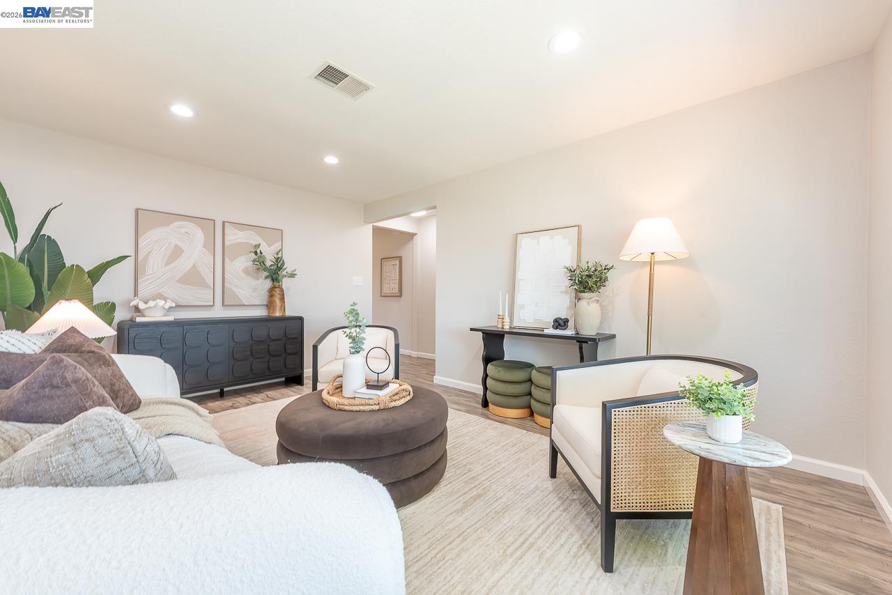 32432 Deborah Dr