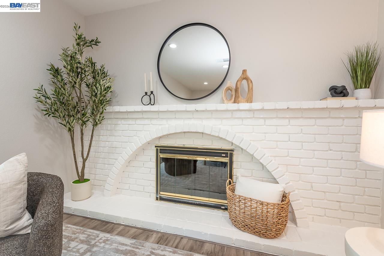 32432 Deborah Dr