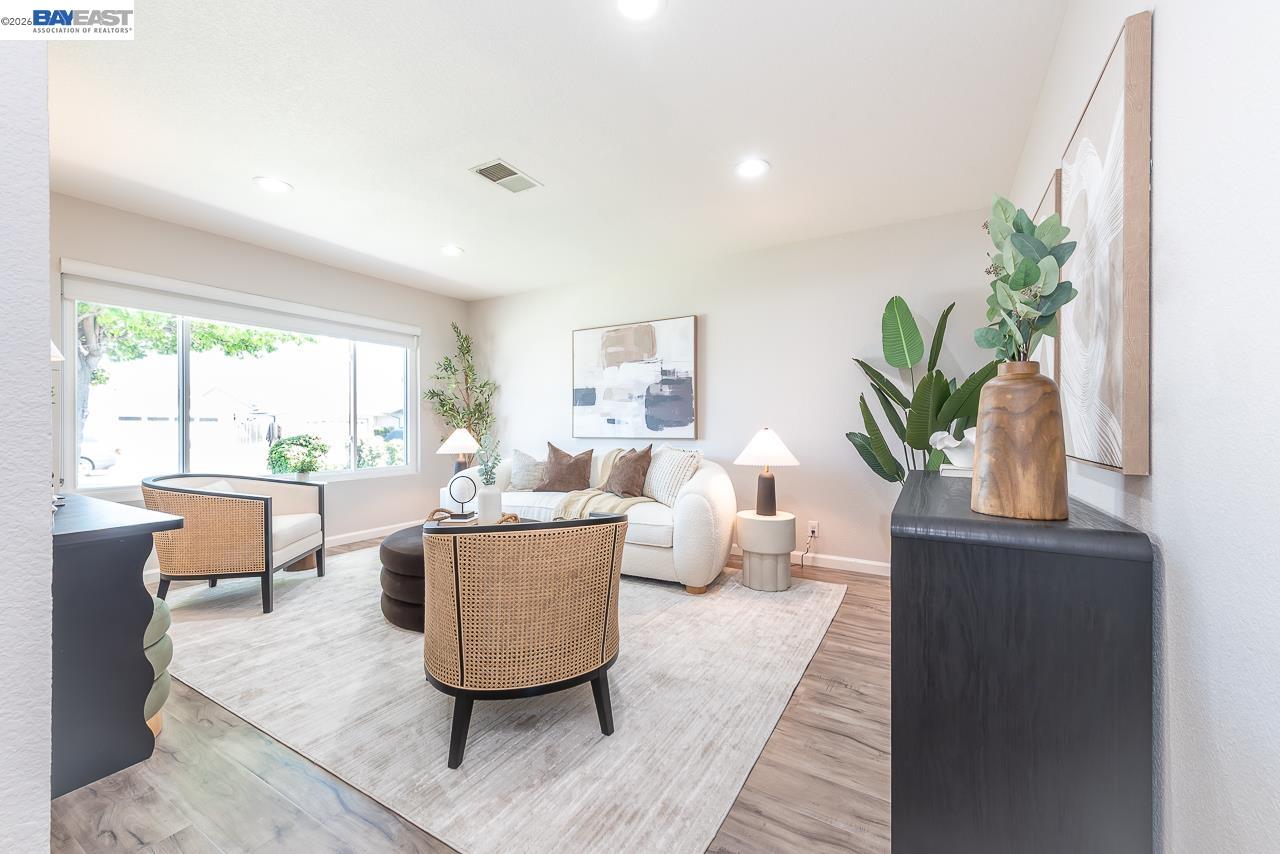 32432 Deborah Dr