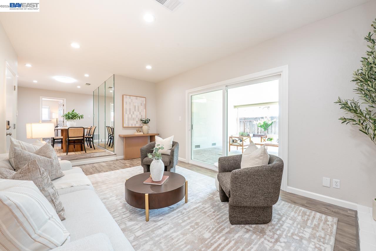 32432 Deborah Dr