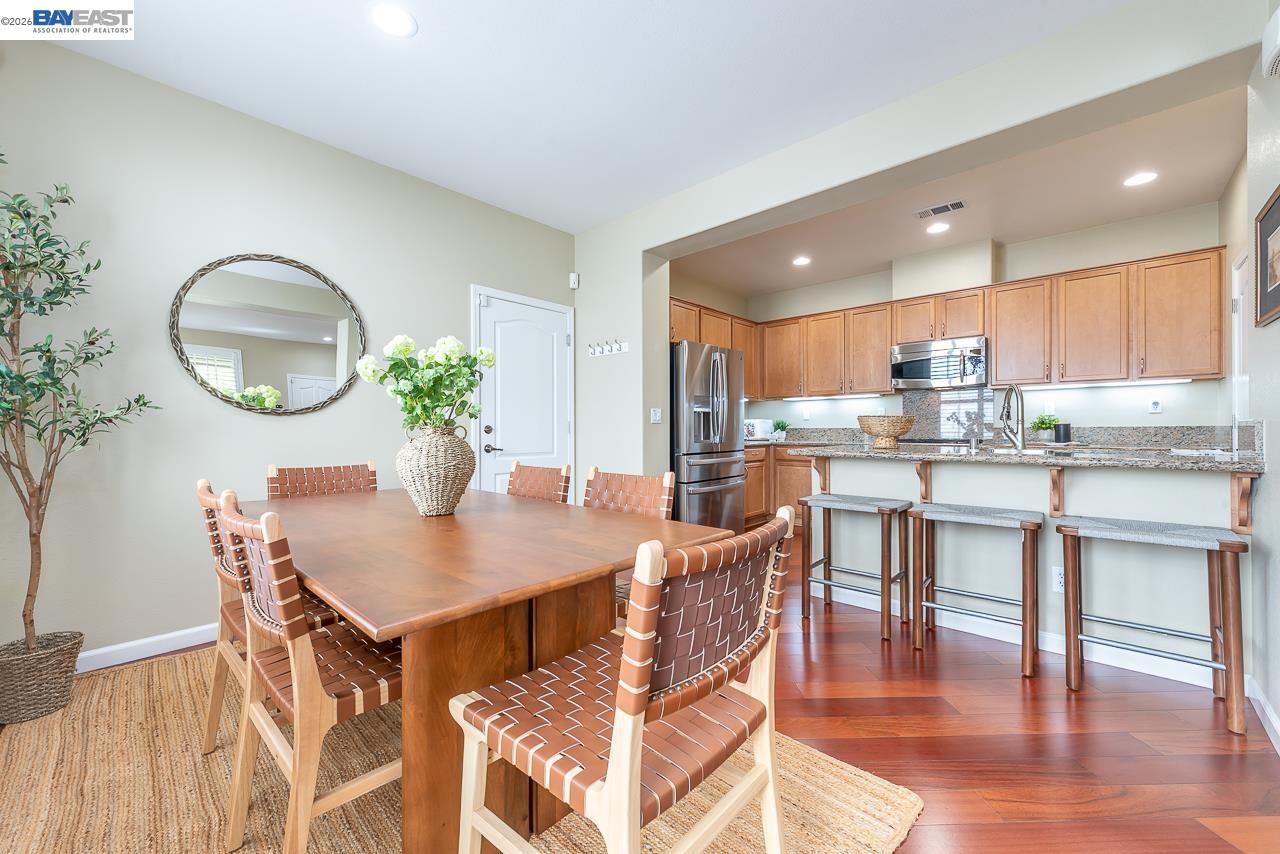 2527 Coldstream Way