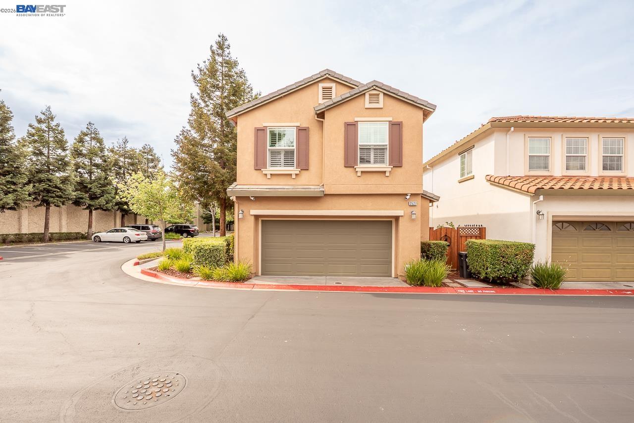 2527 Coldstream Way