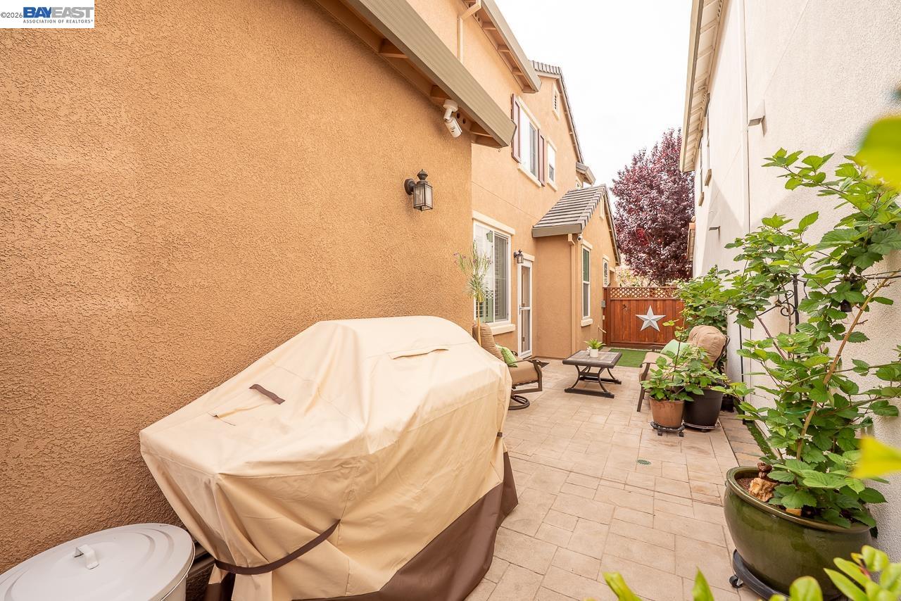 2527 Coldstream Way
