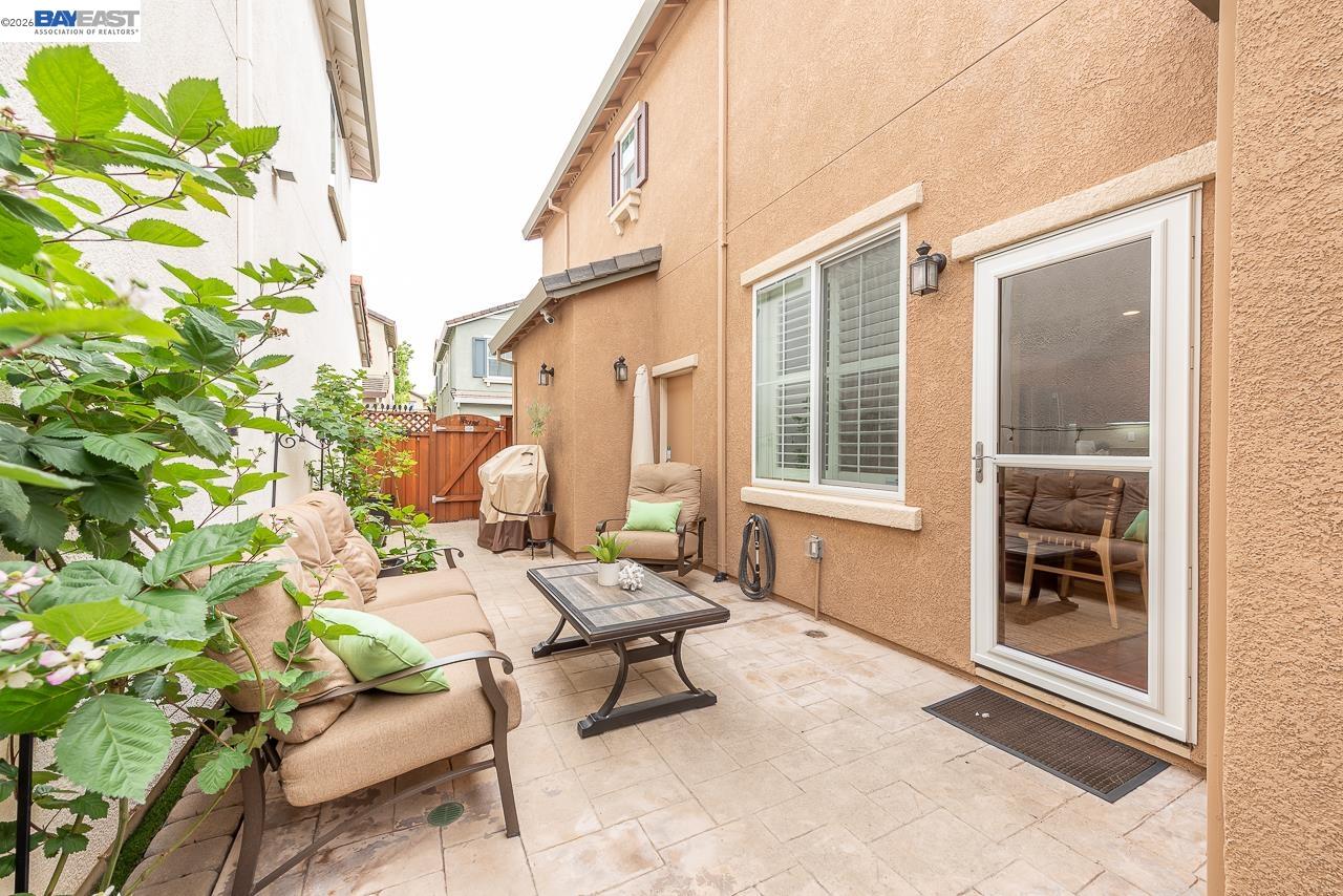 2527 Coldstream Way