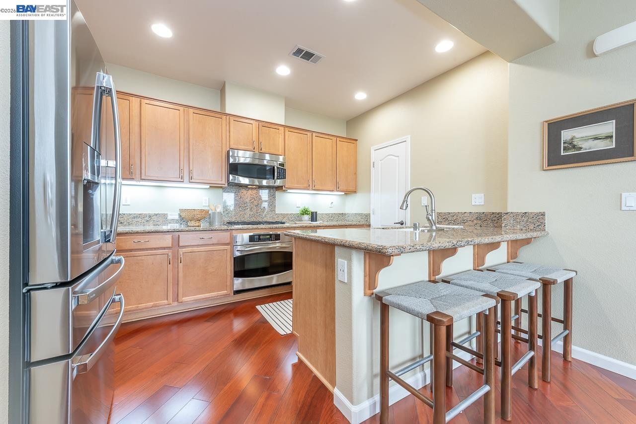 2527 Coldstream Way