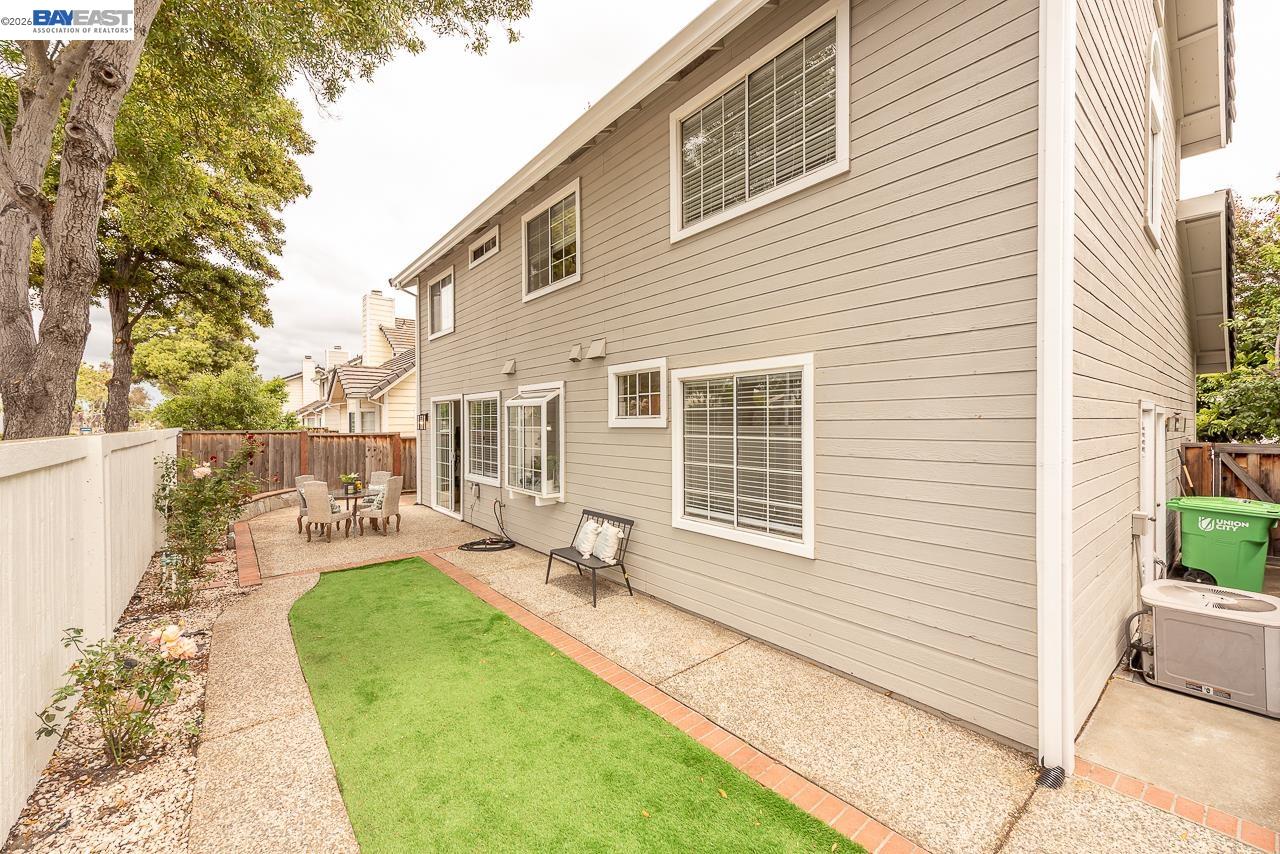 4780 Cabello St