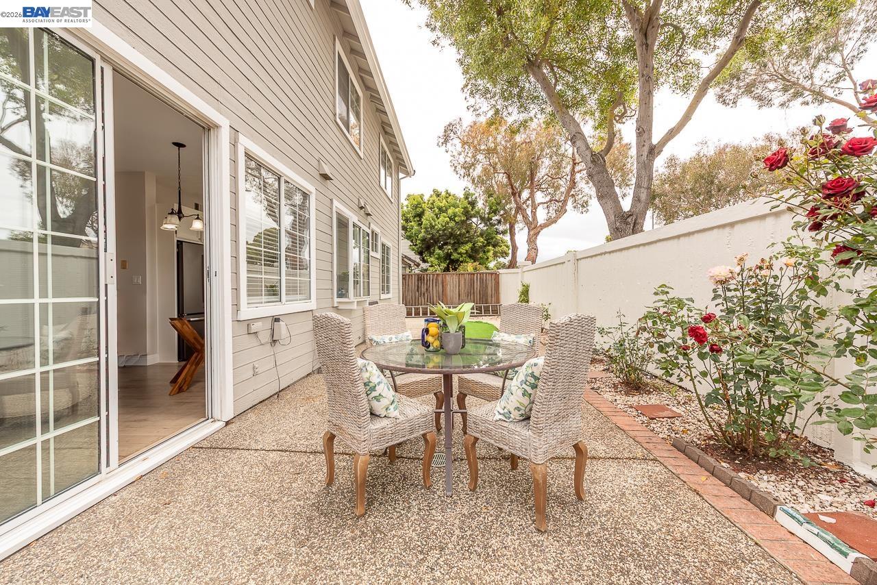 4780 Cabello St