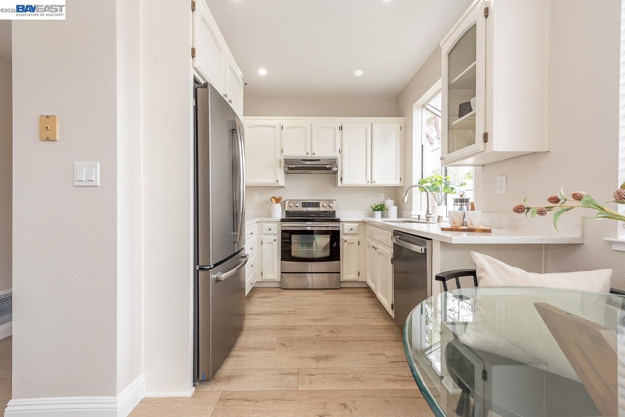 4780 Cabello St
