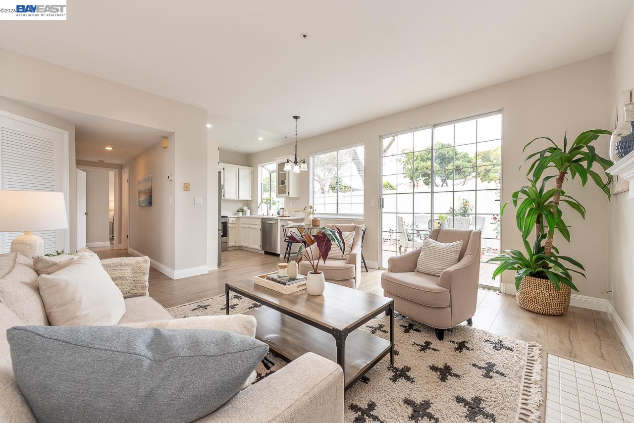 4780 Cabello St