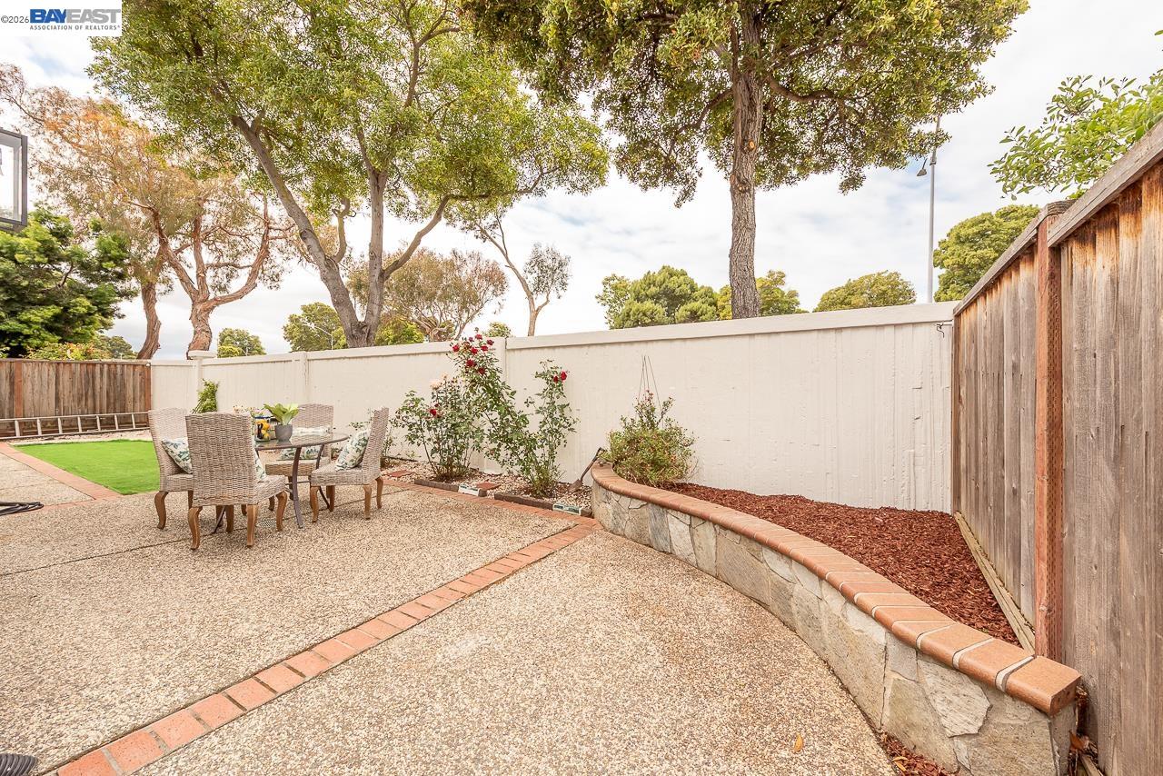 4780 Cabello St
