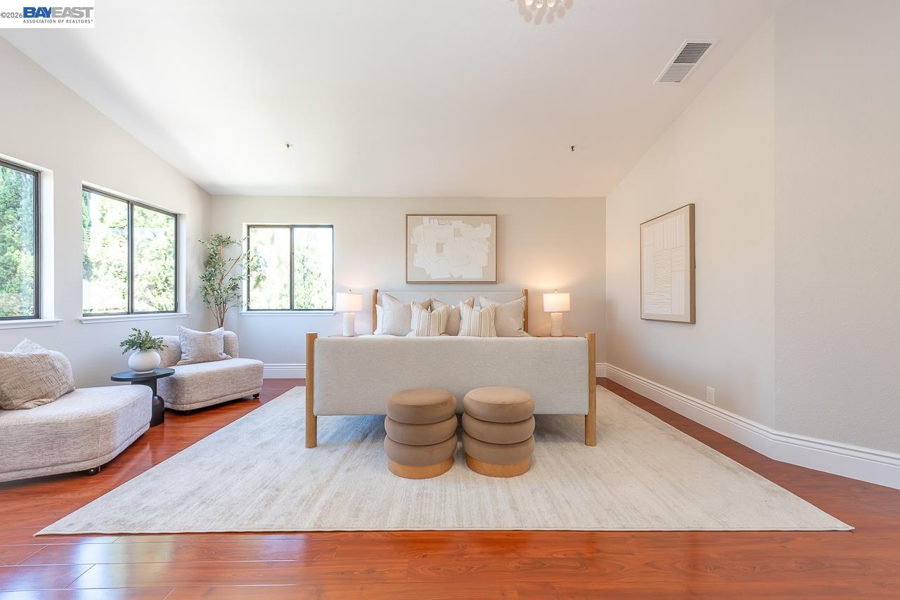 5125 Rose Way