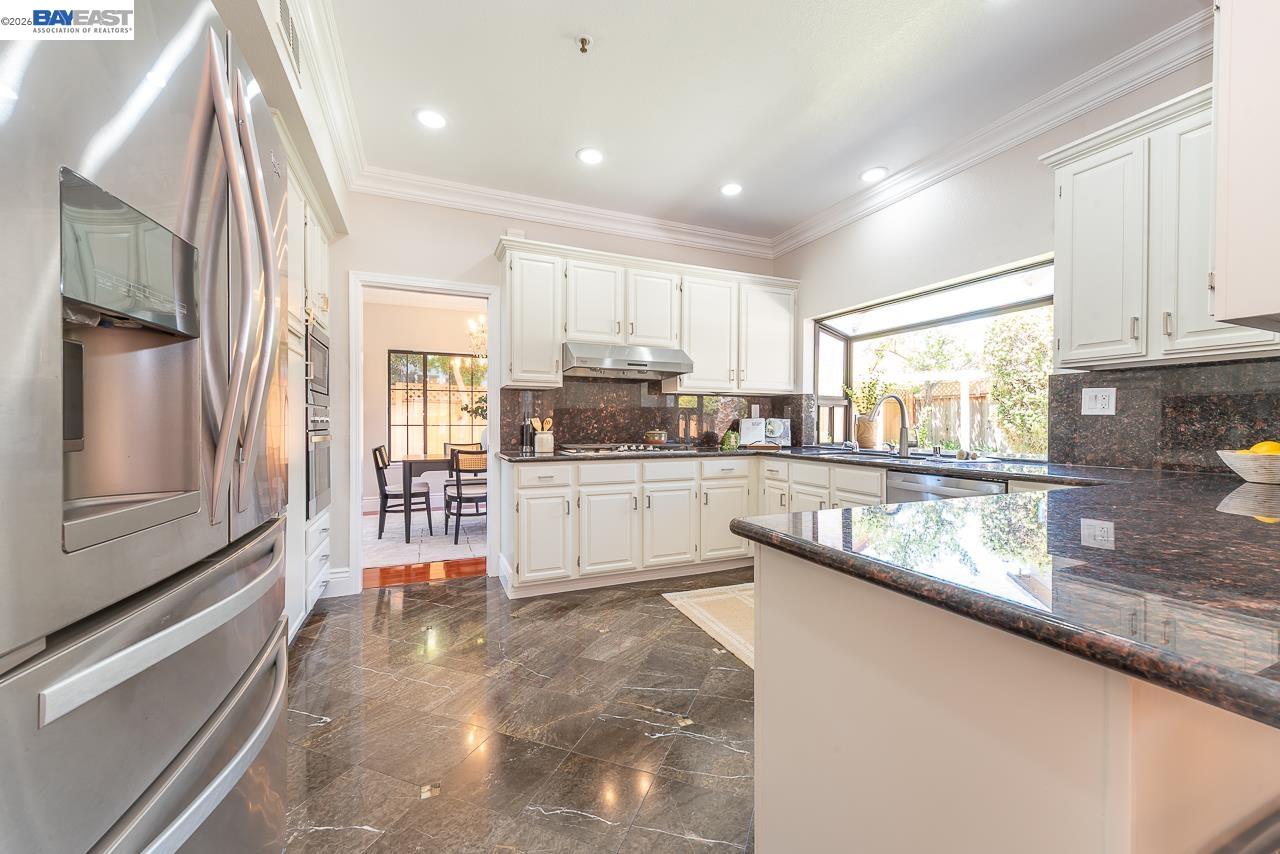 5125 Rose Way