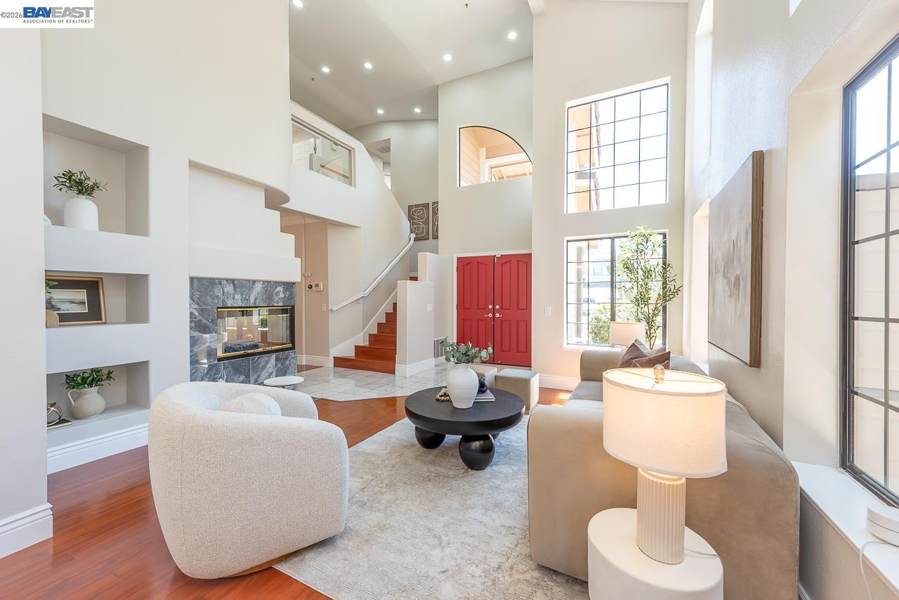 5125 Rose Way