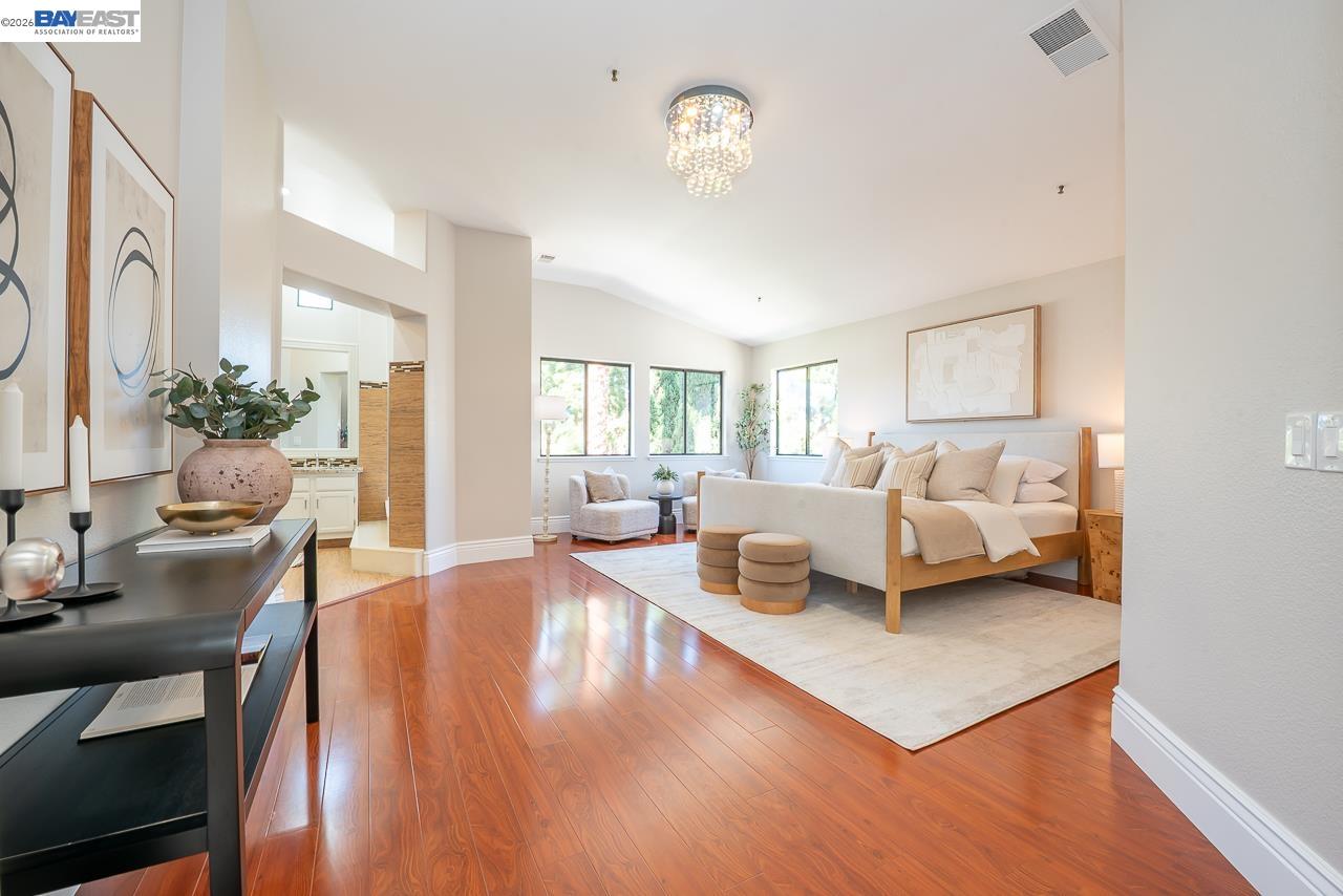 5125 Rose Way