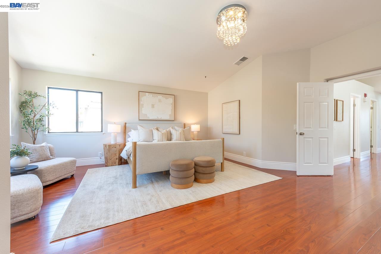 5125 Rose Way