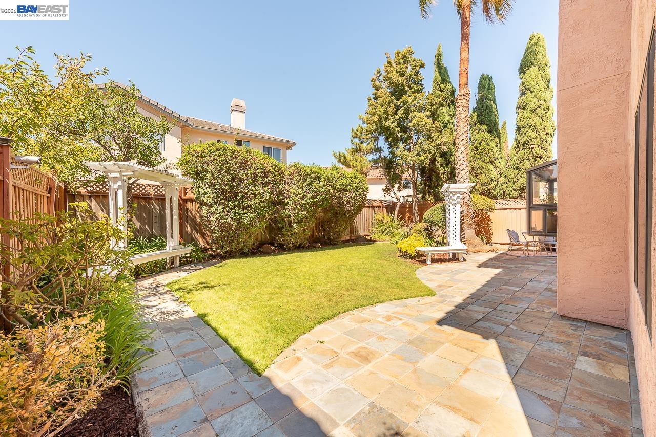 5125 Rose Way