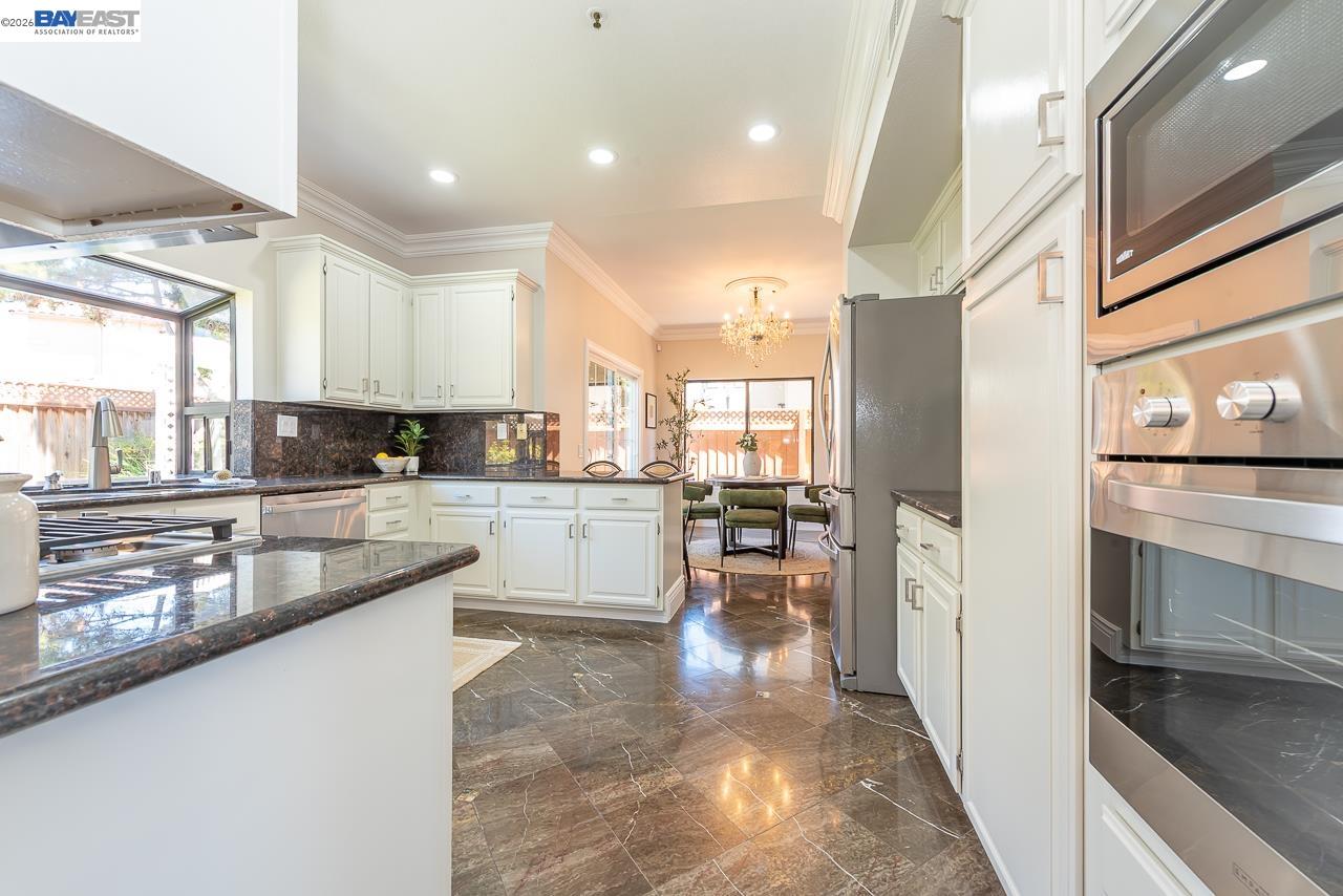5125 Rose Way