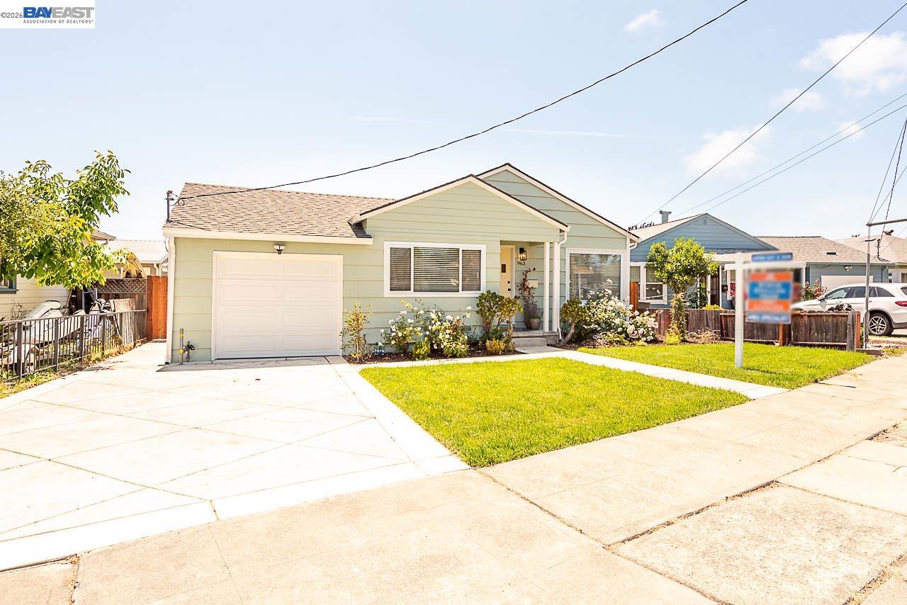 963 Douglas Dr