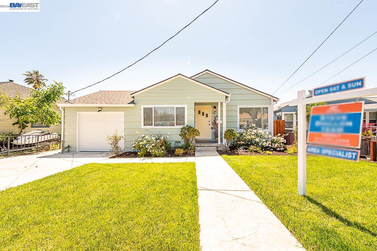 963 Douglas Dr