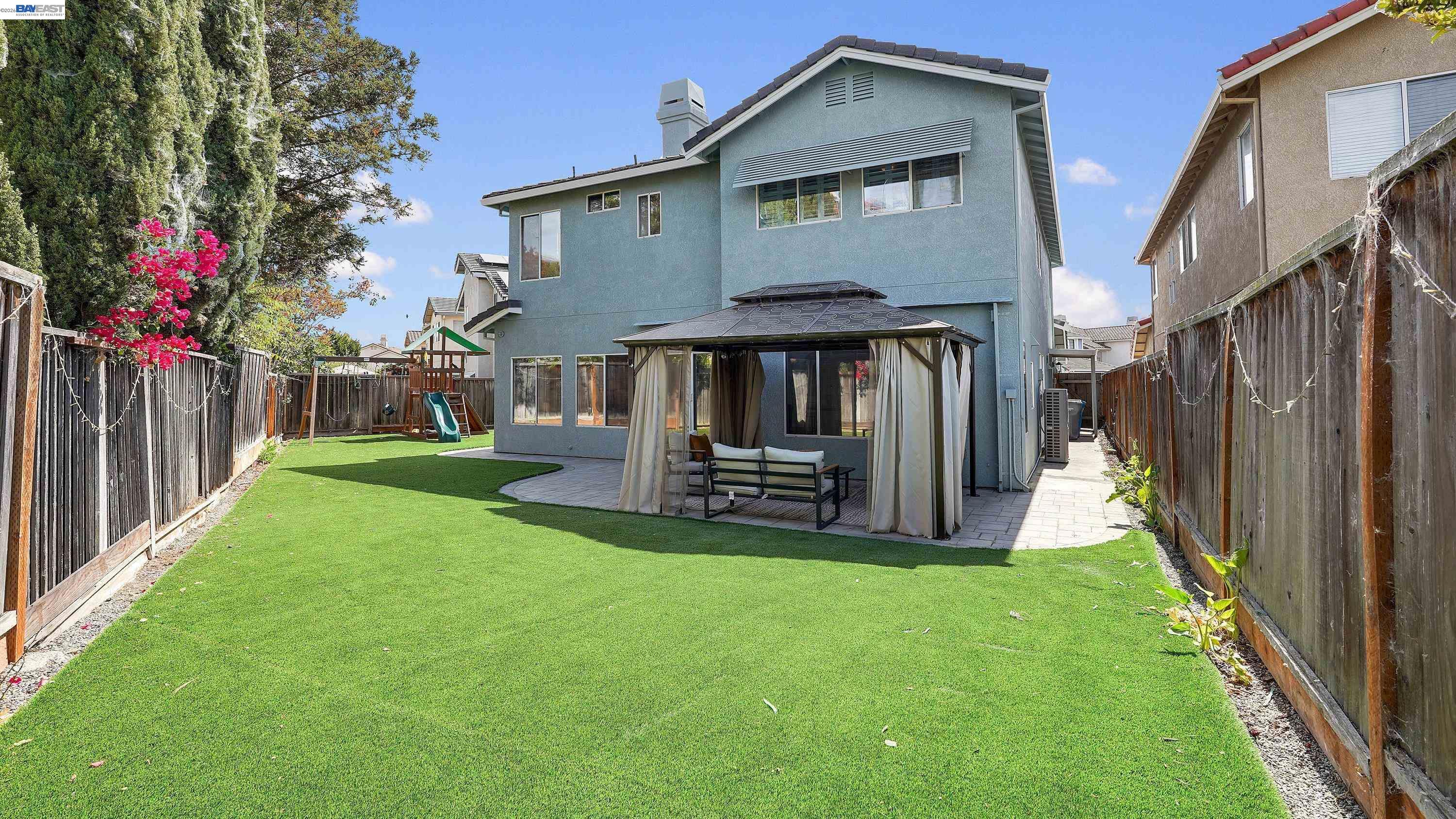 5197 Rose Way