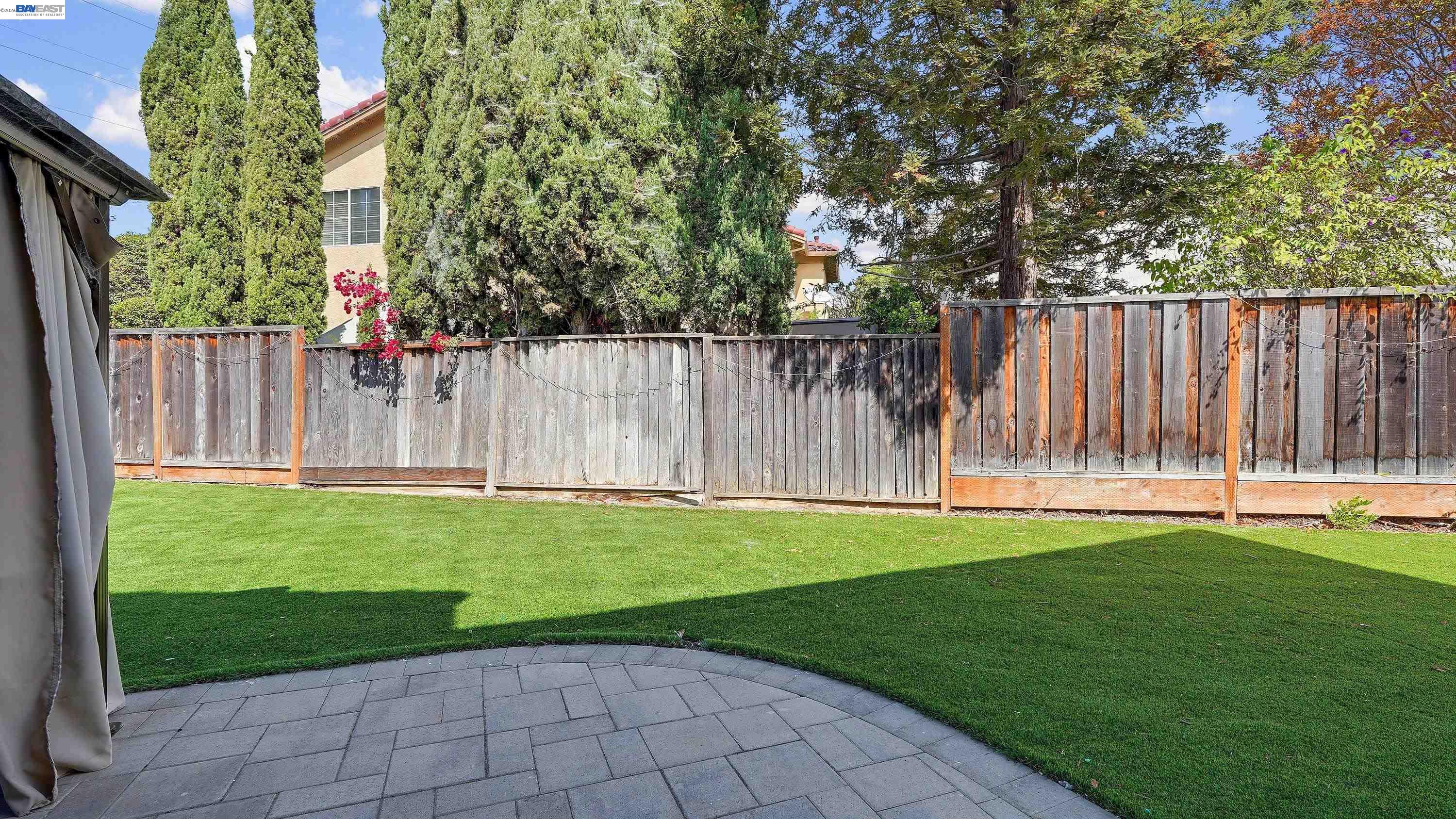 5197 Rose Way