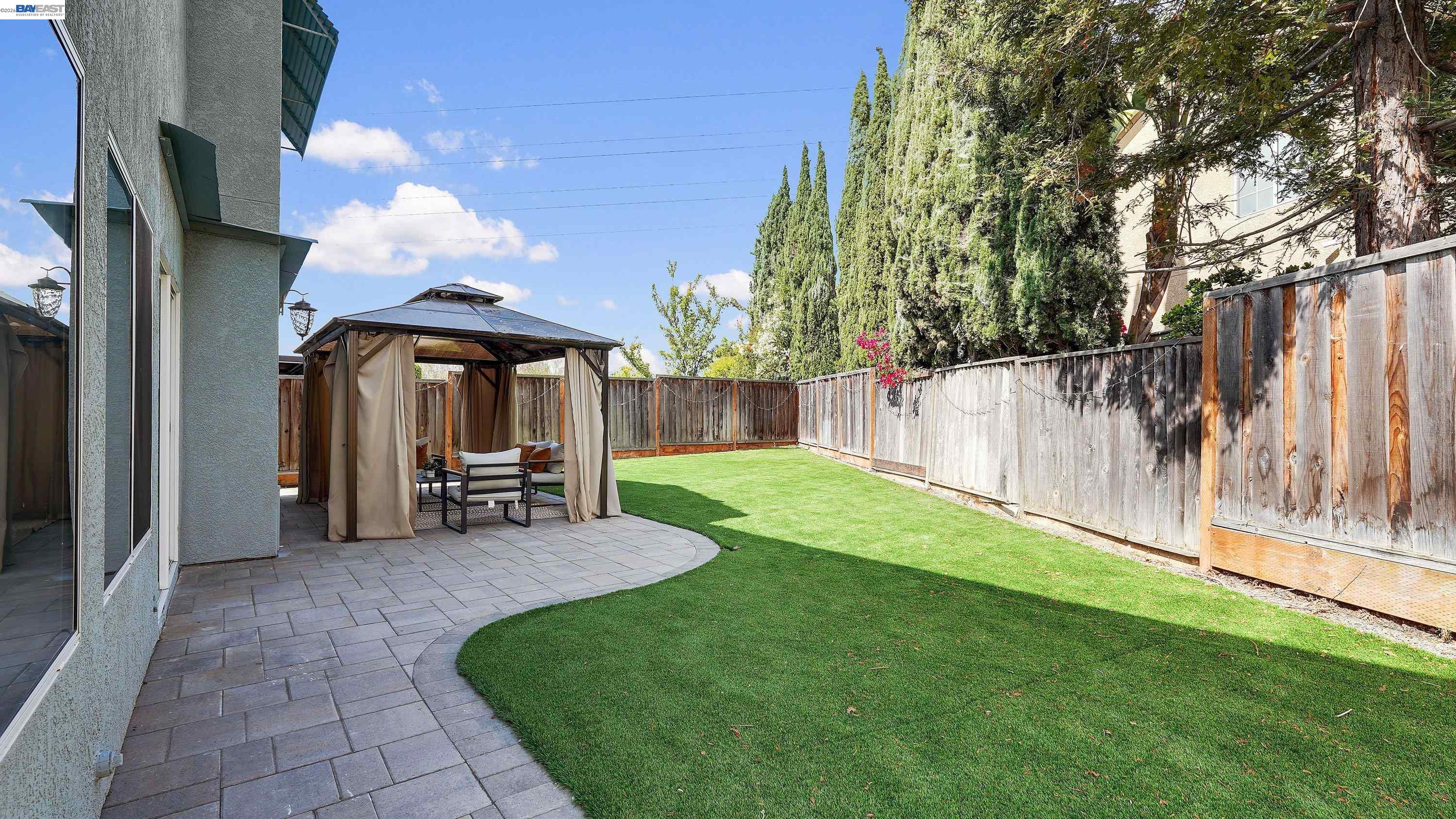 5197 Rose Way