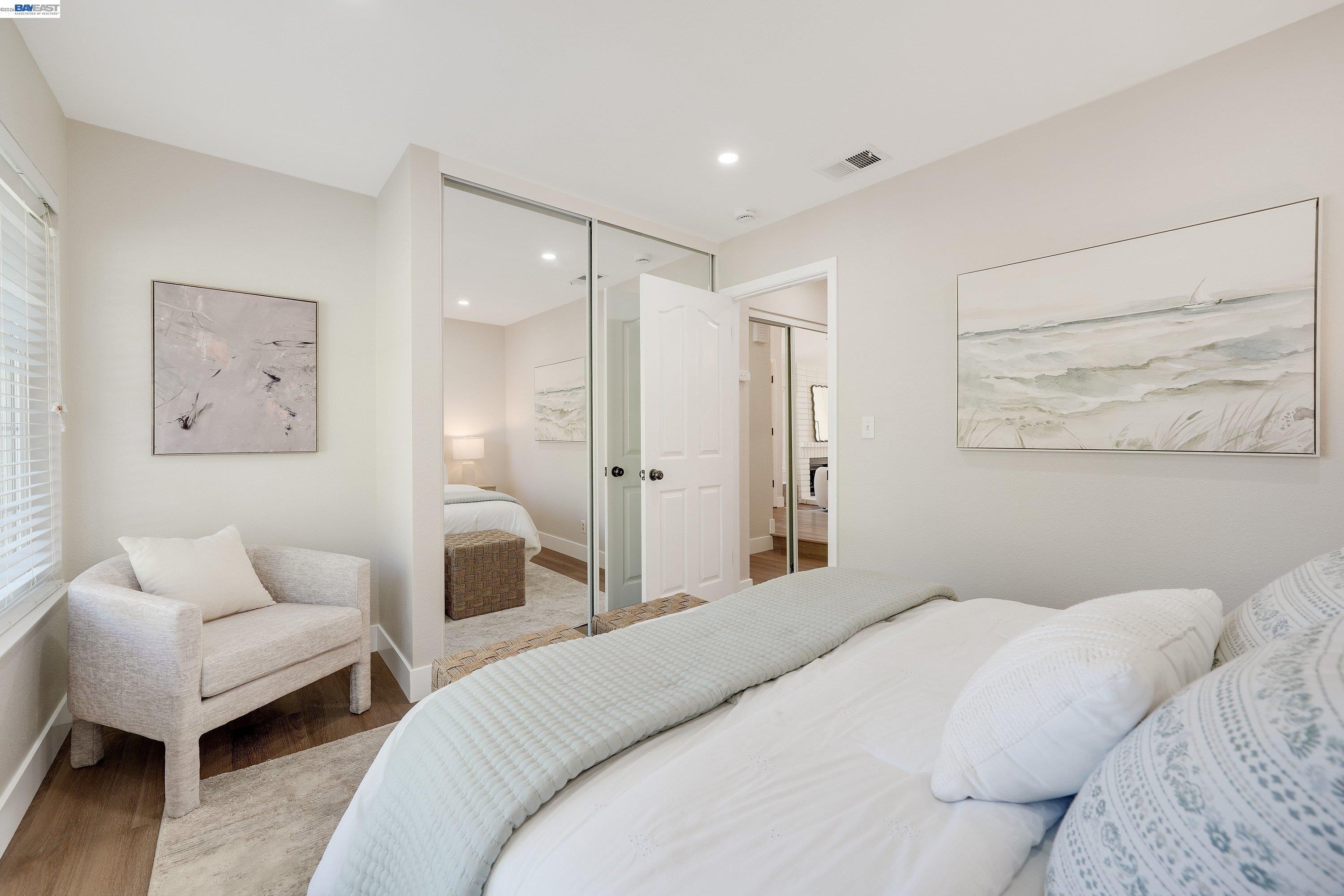 32808 Oakdale Ct