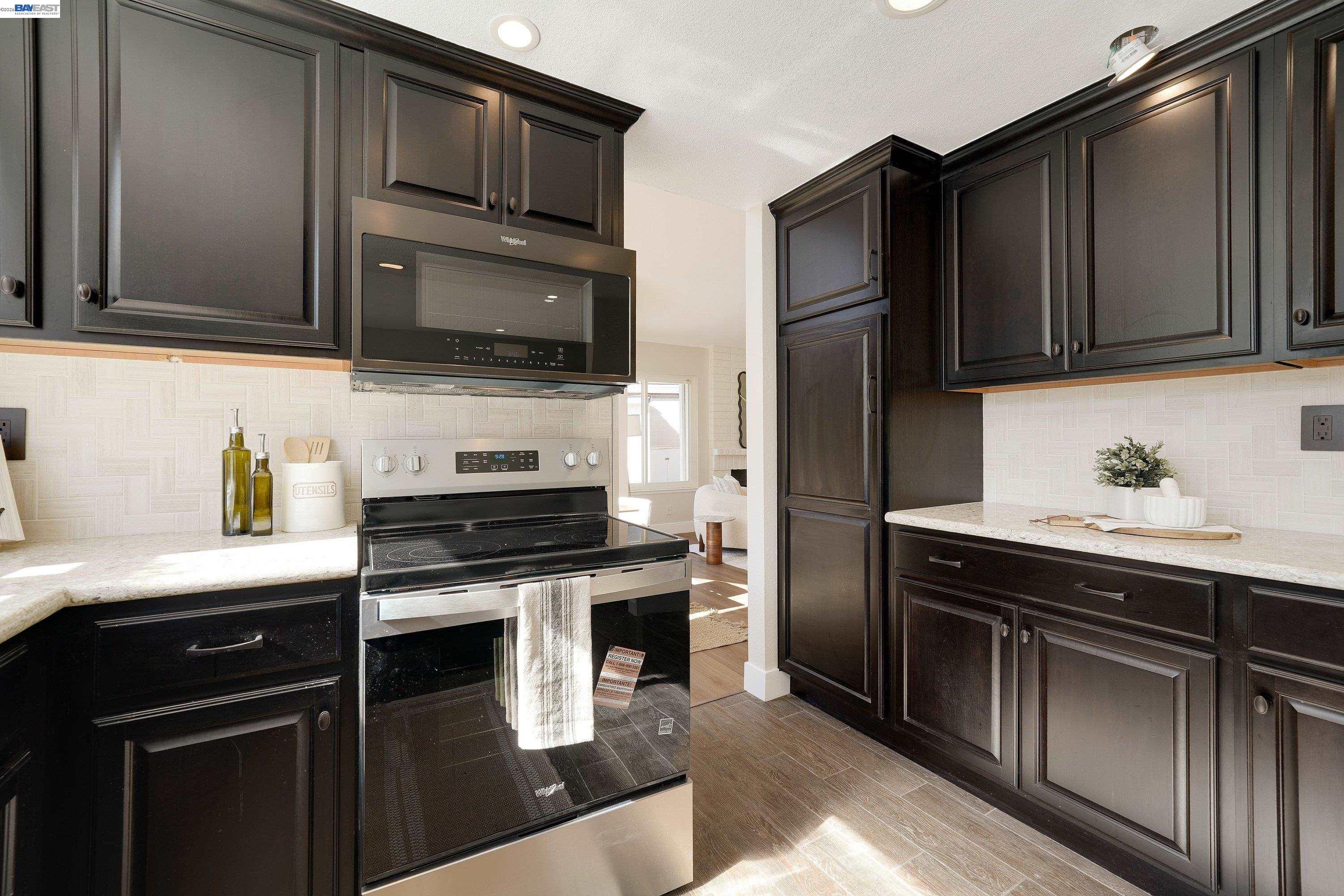 32808 Oakdale Ct