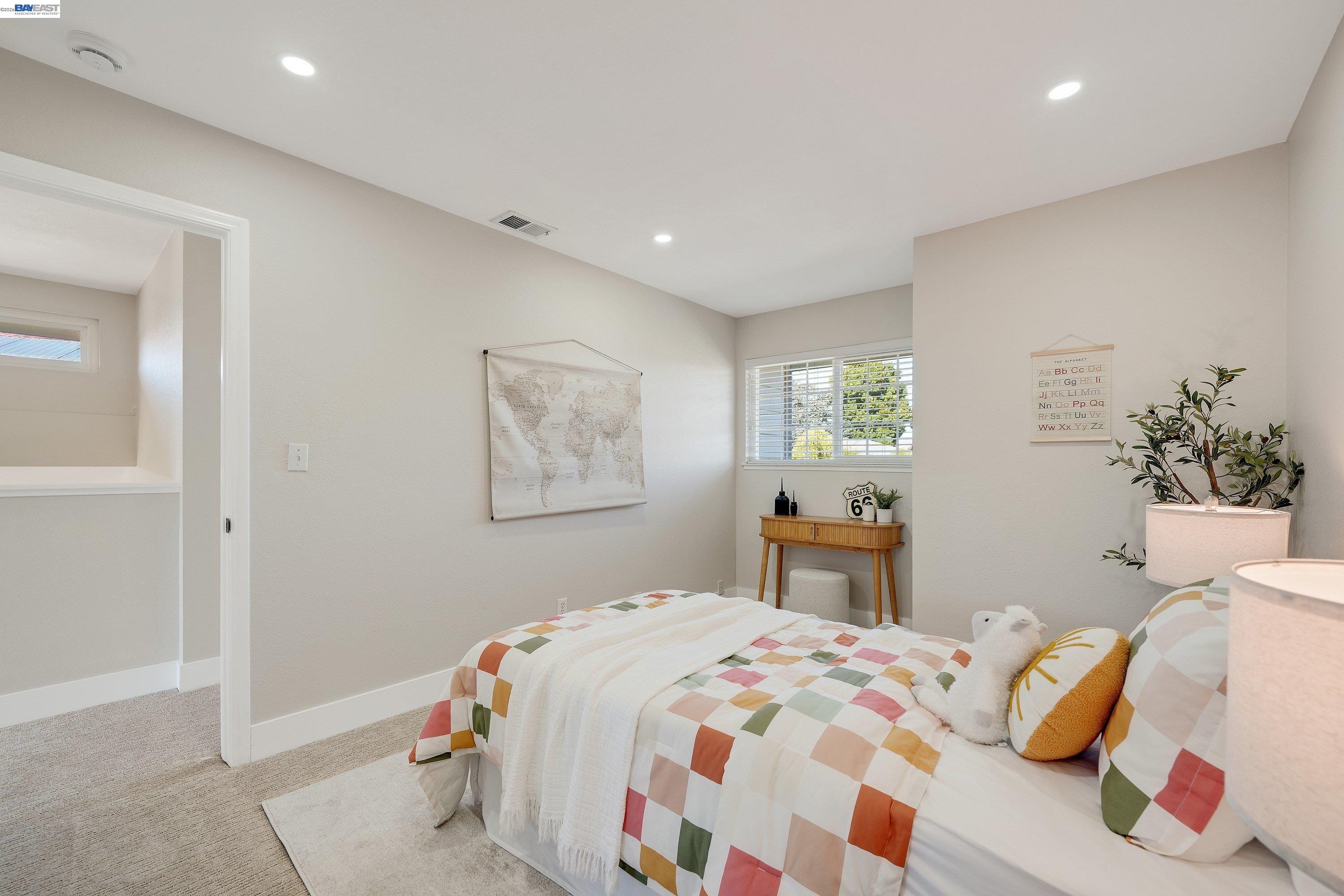 32808 Oakdale Ct