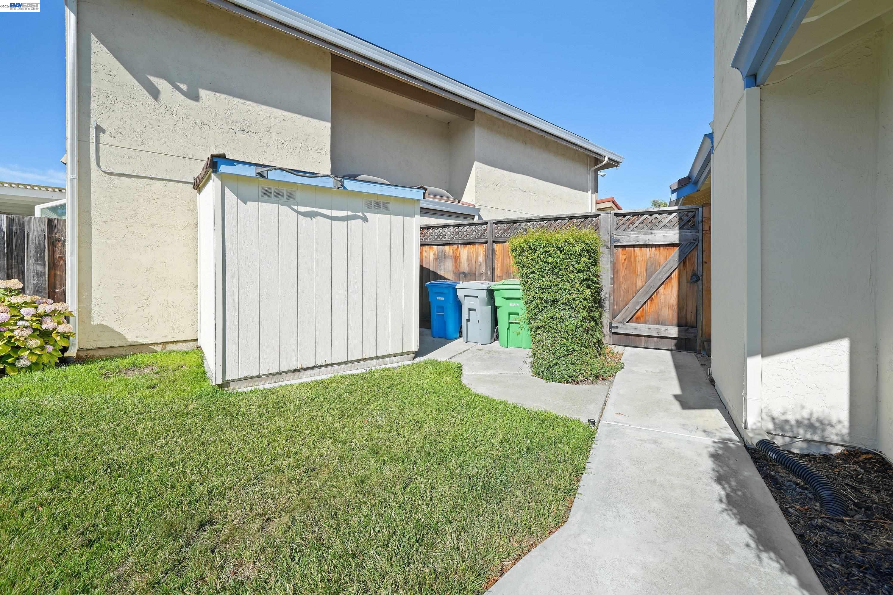 32808 Oakdale Ct