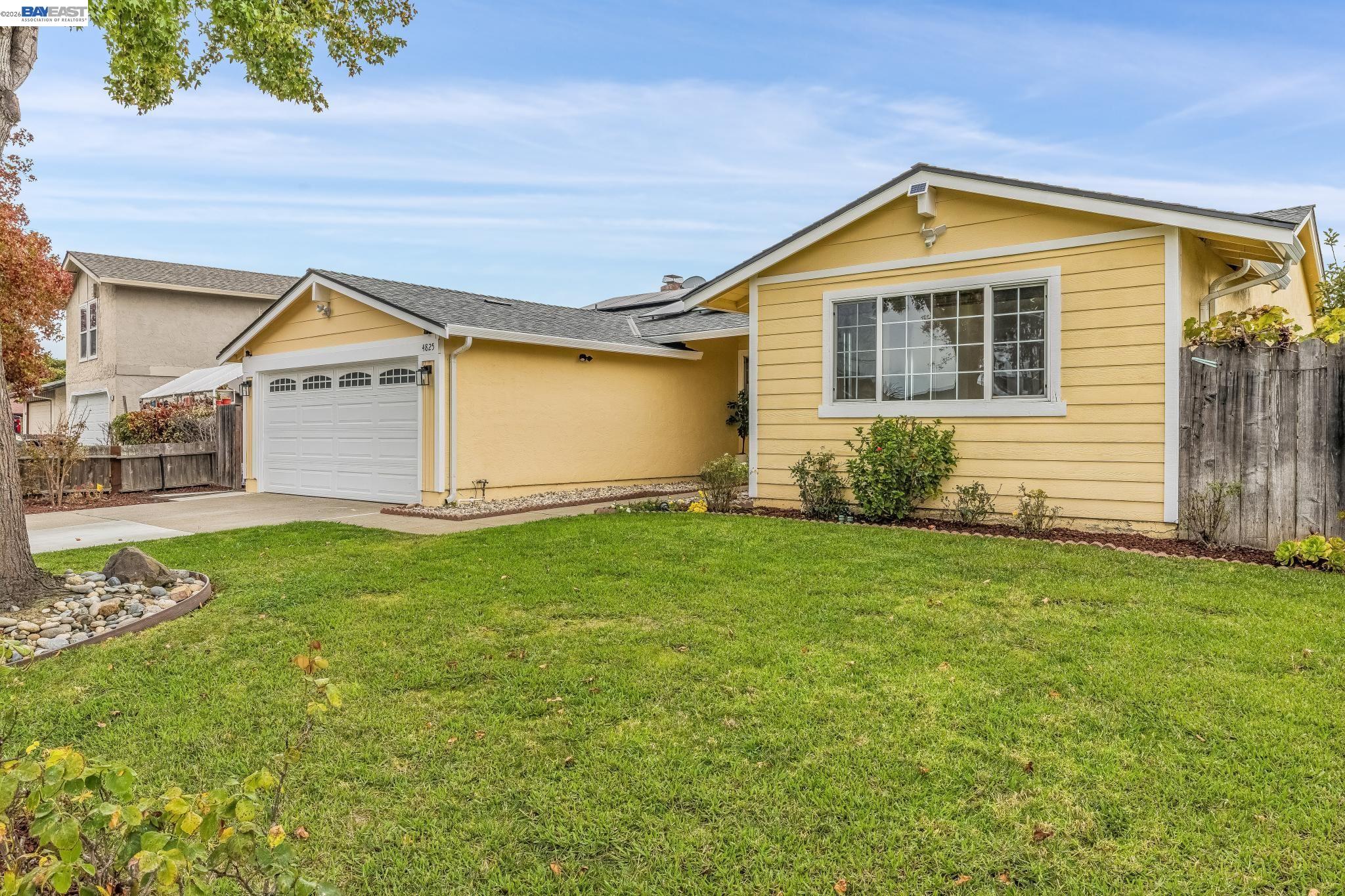 4825 Rose Way