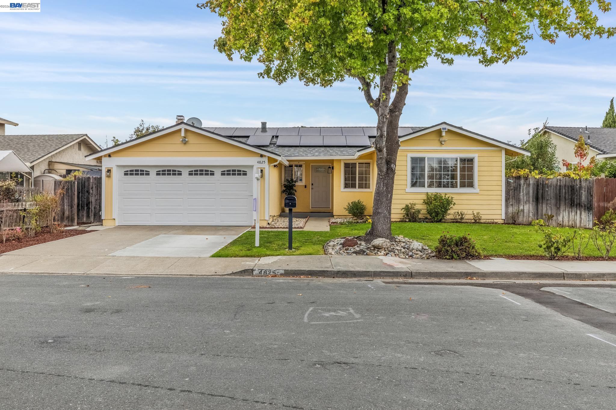4825 Rose Way