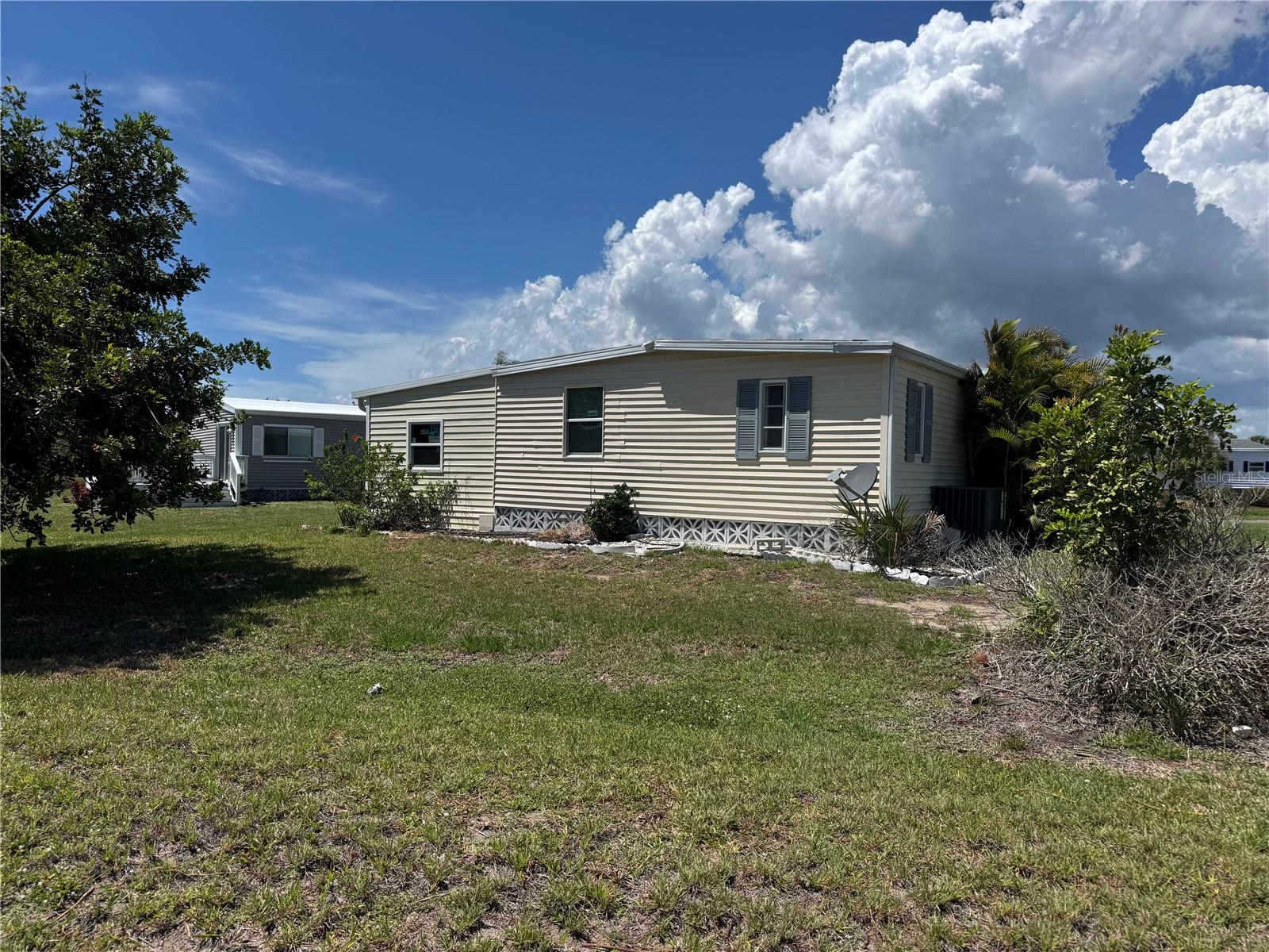3312 BLUE JAY LN