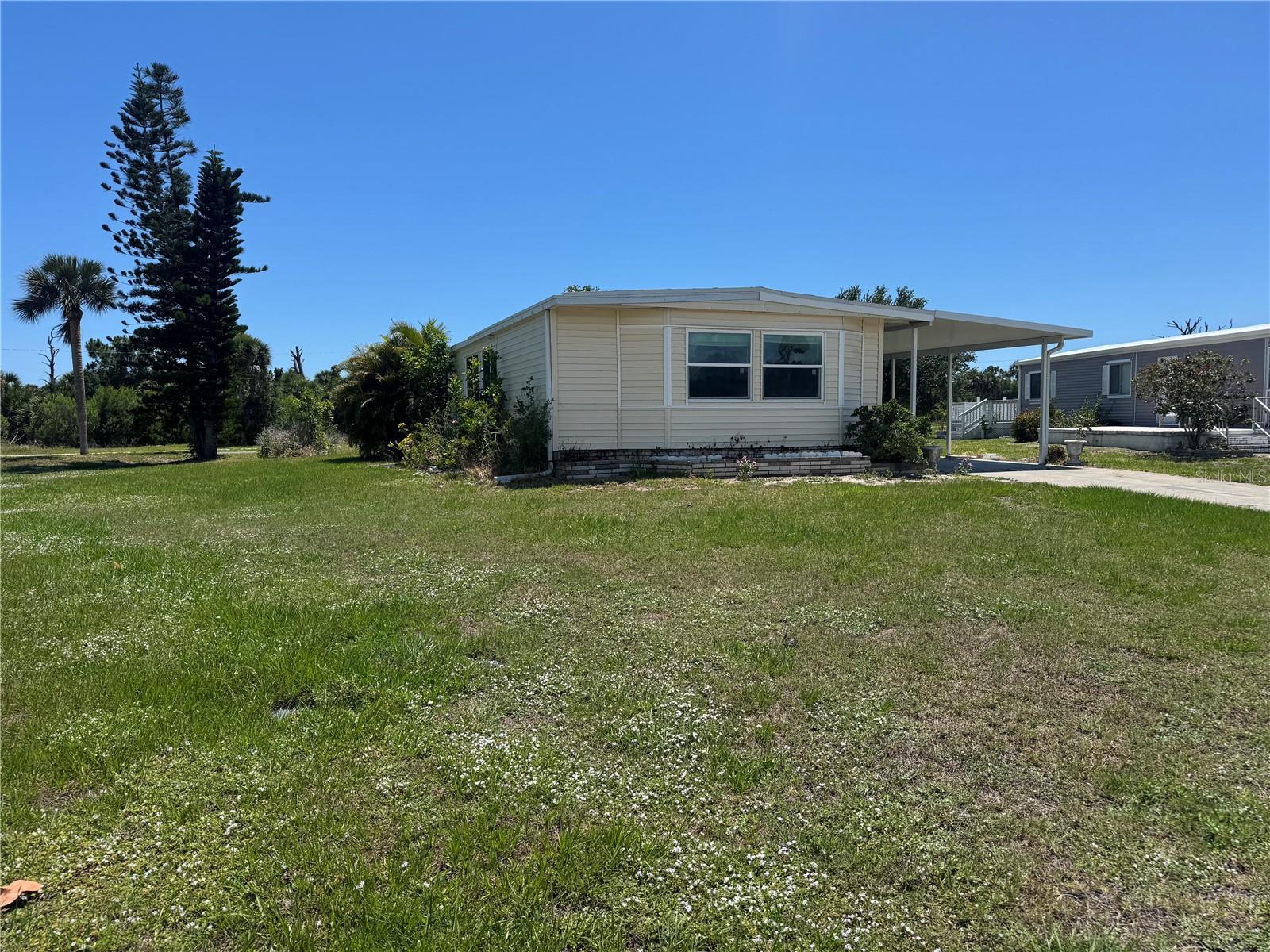 3312 BLUE JAY LN