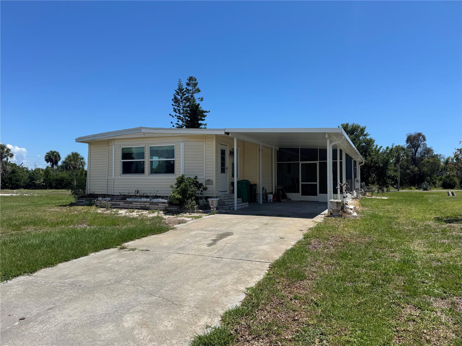 3312 BLUE JAY LN