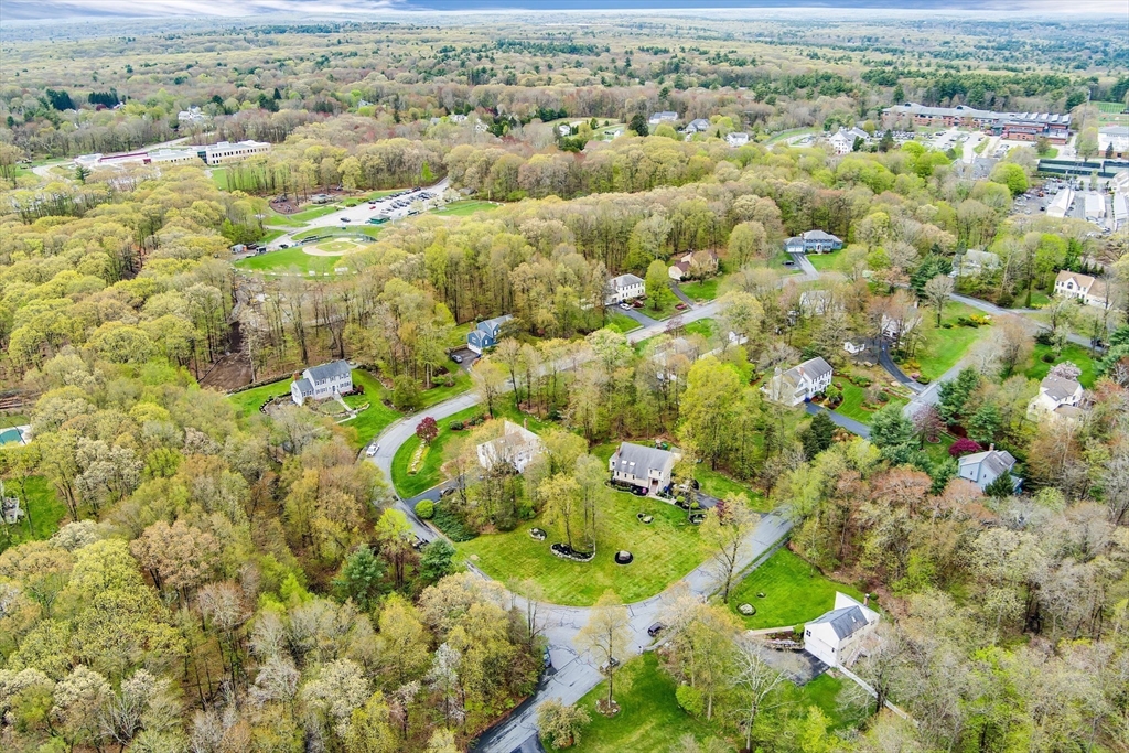 5 Susan Dr